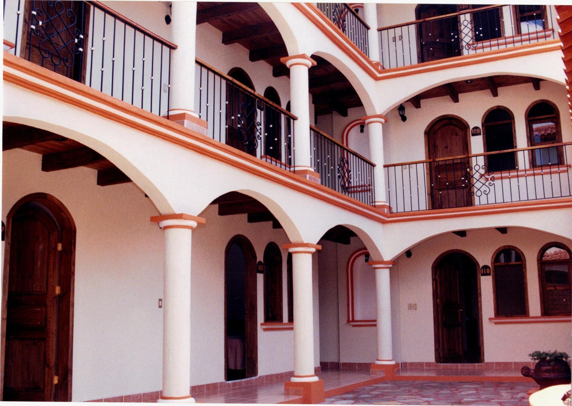 Hotel Villa Real II San Cristóbal de Las Casas 외부 사진